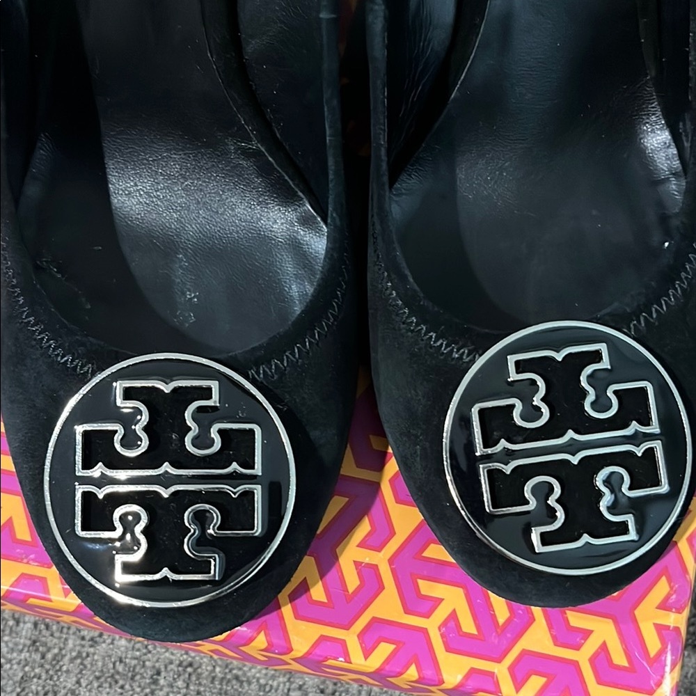 New Tory Burch Sophie Wedge Suede shoes - Picture 5 of 12
